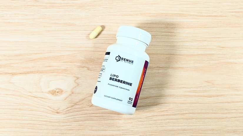 A bottle of Renue by Science LIPO Berberine. Next to it, a one-capsule serving.