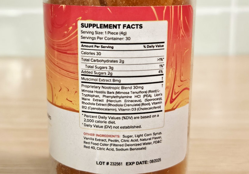 Supplement facts for Premium Jane Muscimol Mushroom Gummies in peach raspberry flavor, showing 8mg muscimol extract, nootropic blend, and 30-count vegan Amanita muscaria gummies