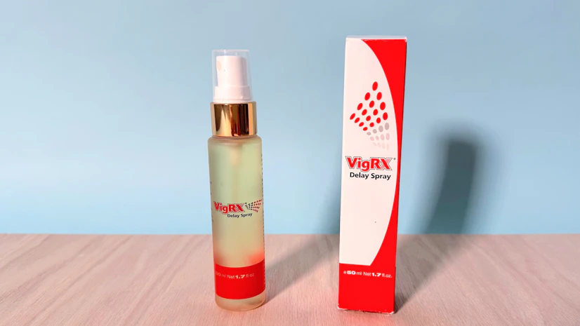 A picture of the VigRX delay spray bottle and box