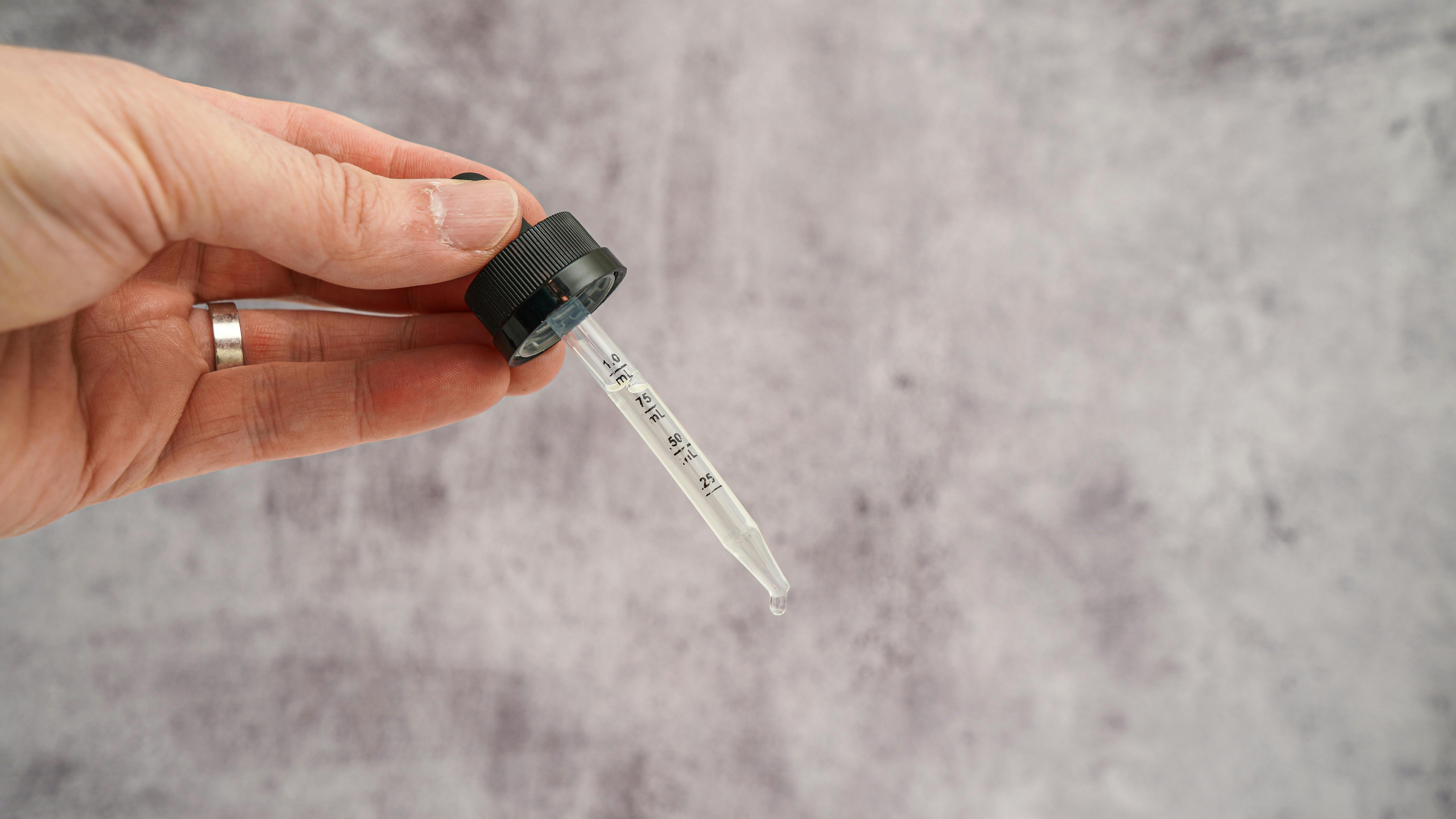 Honest Paws Calm CBD Oil dropper