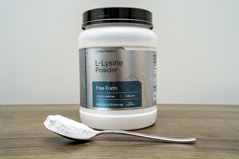 Horbaach Lysine Powder in Spoon