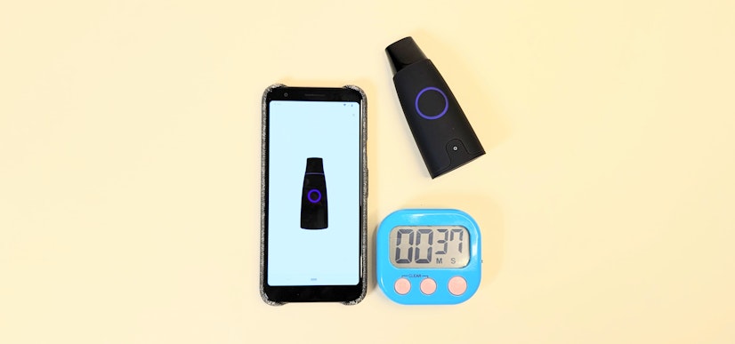 Lumen device and app next to timer, showing how long it takes to warm up the device.