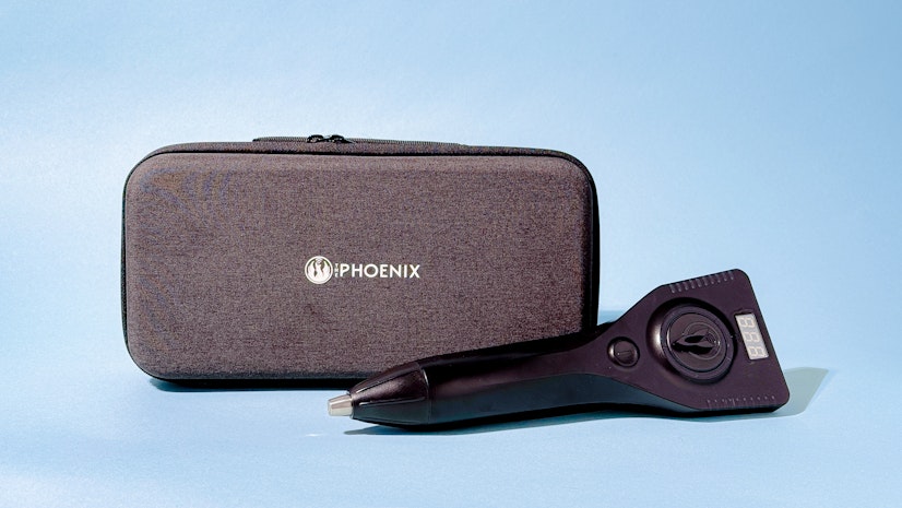 Phoenix ED device with its carrying case